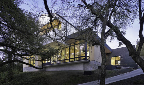 Project by Matt Fajkus Architecture